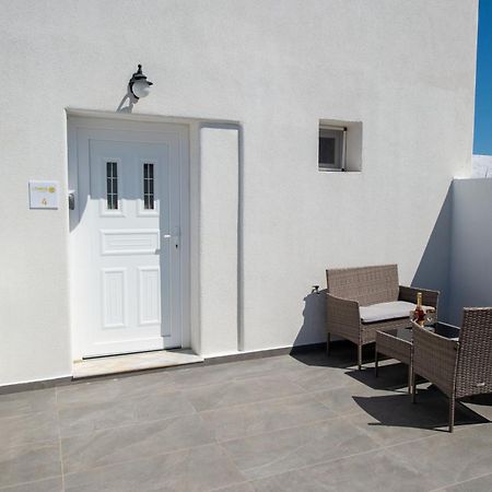 Litmus Apartment Fira  Exterior photo